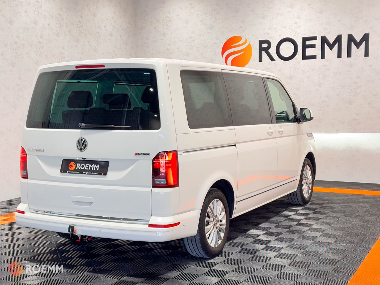 Volkswagen T6.1 Multivan Highline 4MOTION*GARANTIE*AHK*SHZ* - Mikrobus: obrázek 5 Volkswagen T6.1 Multivan Highline 4MOTION*GARANTIE*AHK*SHZ* - Mikrobus: obrázek 5