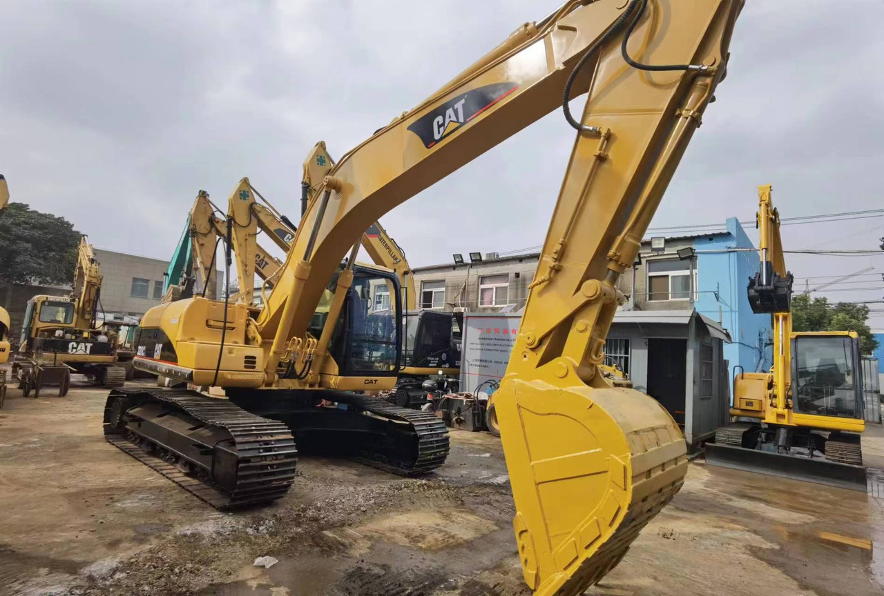 Caterpillar 320 320c 320cl Used Excavator CAT 320D 320D2 320GC Crawler in Excellent Work Performance - Pásové rýpadlo: obrázek 1 Caterpillar 320 320c 320cl Used Excavator CAT 320D 320D2 320GC Crawler in Excellent Work Performance - Pásové rýpadlo: obrázek 1