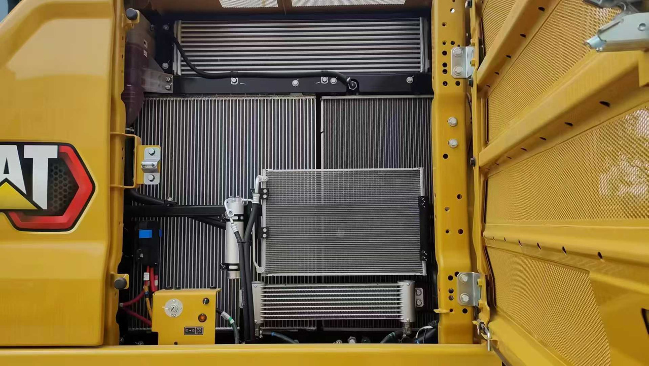 Pásové rýpadlo Caterpillar CAT 330GC 320GC 320GX 320 320D 320CL 20T 30T New Model Used Excavator: obrázek 9 Pásové rýpadlo Caterpillar CAT 330GC 320GC 320GX 320 320D 320CL 20T 30T New Model Used Excavator: obrázek 9