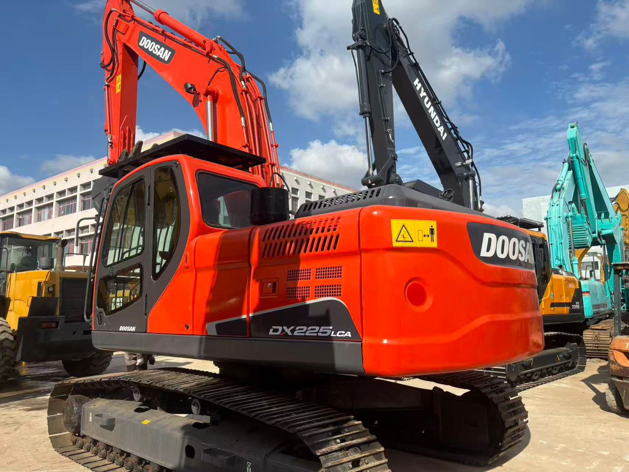 Doosan DX225 Used Excavator Secondhand Crawler Excavator Doosan Excavadora Usada - Pásové rýpadlo: obrázek 4 Doosan DX225 Used Excavator Secondhand Crawler Excavator Doosan Excavadora Usada - Pásové rýpadlo: obrázek 4