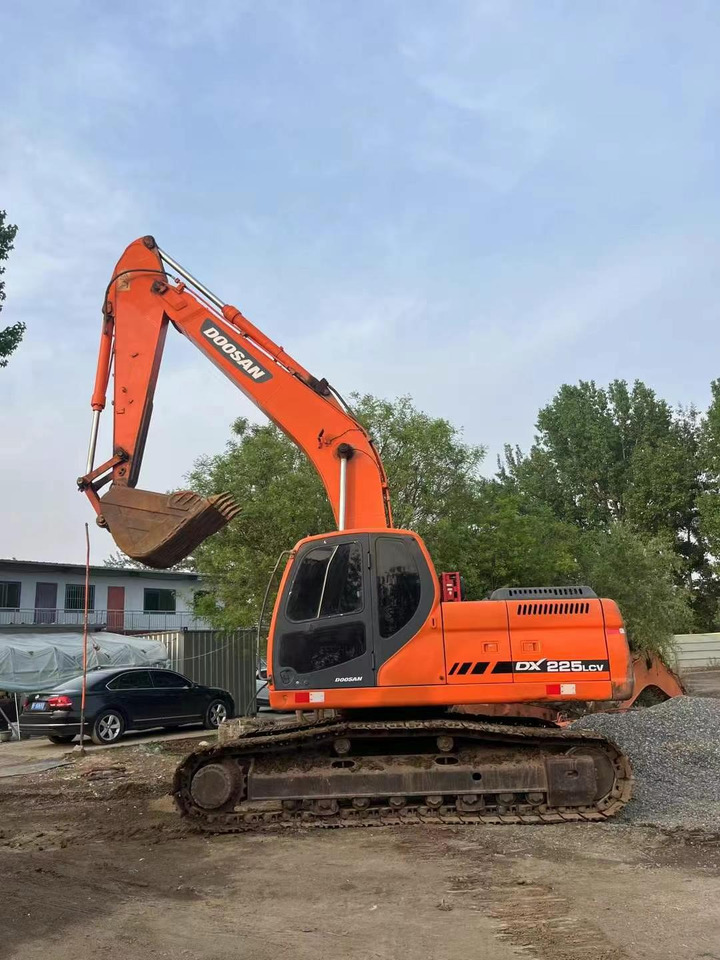 Pásové rýpadlo Doosan Used Excavator 225 DX225 DX300 DH150W DX300 DX420 DX520 Second hand Crawler Excavators in Excellent Work Condition: obrázek 10 Pásové rýpadlo Doosan Used Excavator 225 DX225 DX300 DH150W DX300 DX420 DX520 Second hand Crawler Excavators in Excellent Work Condition: obrázek 10