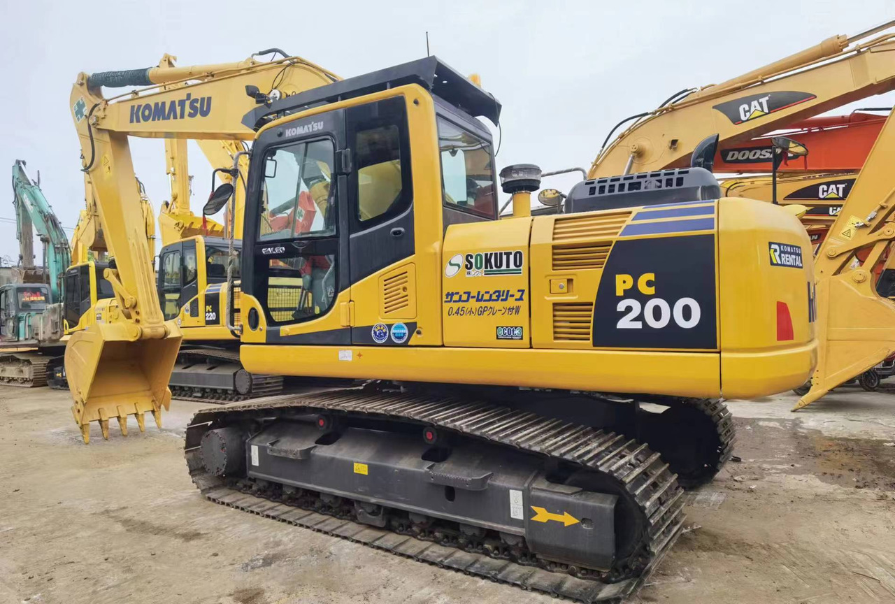 Komatsu PC200 PC210 PC220 Used Excavator Crawler Hydraulic High Quality Secondhand Excavator for Sale - Pásové rýpadlo: obrázek 2 Komatsu PC200 PC210 PC220 Used Excavator Crawler Hydraulic High Quality Secondhand Excavator for Sale - Pásové rýpadlo: obrázek 2