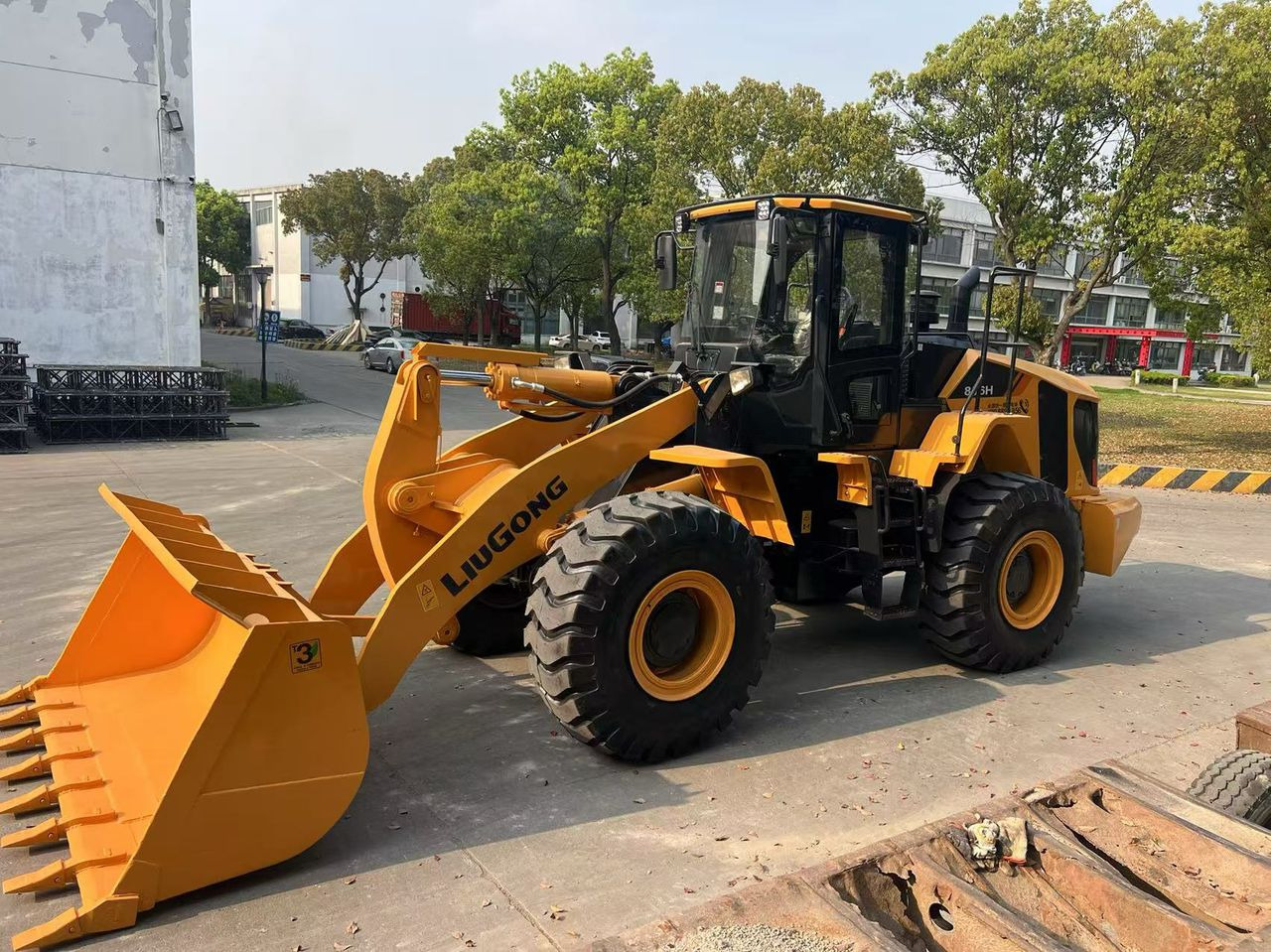 Liugong CLG 856H used wheel loader with cummins engine - Kolový nakladač: obrázek 3 Liugong CLG 856H used wheel loader with cummins engine - Kolový nakladač: obrázek 3