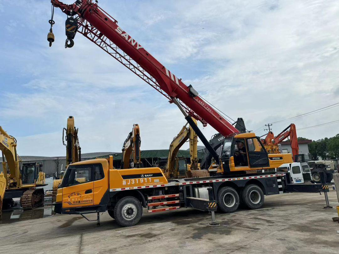 SANY 25 Ton Crane Truck Crane SANY STC250 QY50C STC750 STC1000 XCMG ZOOOMLION TADANO KOBELCO CRANES FOR SALE - Autojeřáb: obrázek 1 SANY 25 Ton Crane Truck Crane SANY STC250 QY50C STC750 STC1000 XCMG ZOOOMLION TADANO KOBELCO CRANES FOR SALE - Autojeřáb: obrázek 1