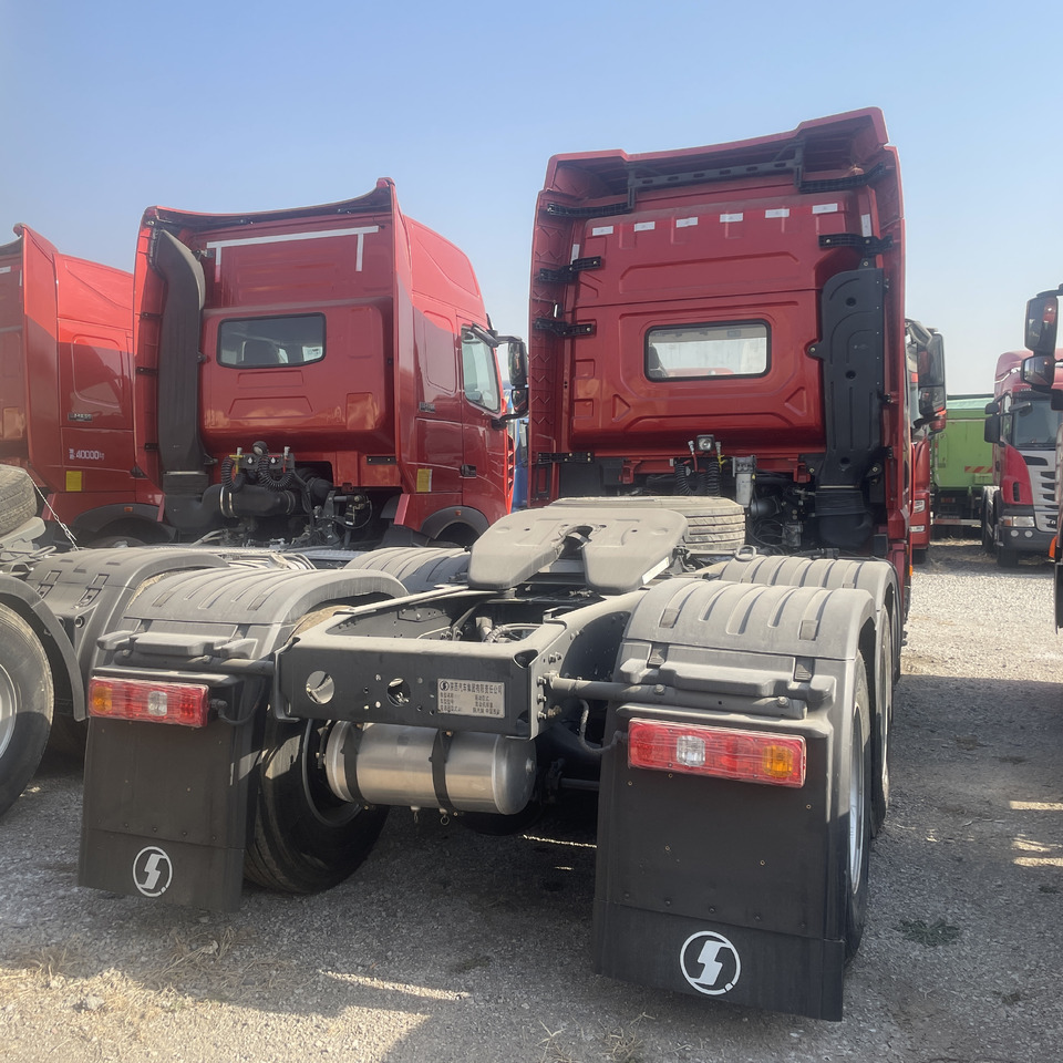 Schacman Slightly Used X3000 X5000 (6*4) Semi Truck head Truck Head Tipper Head - Tahač: obrázek 5 Schacman Slightly Used X3000 X5000 (6*4) Semi Truck head Truck Head Tipper Head - Tahač: obrázek 5