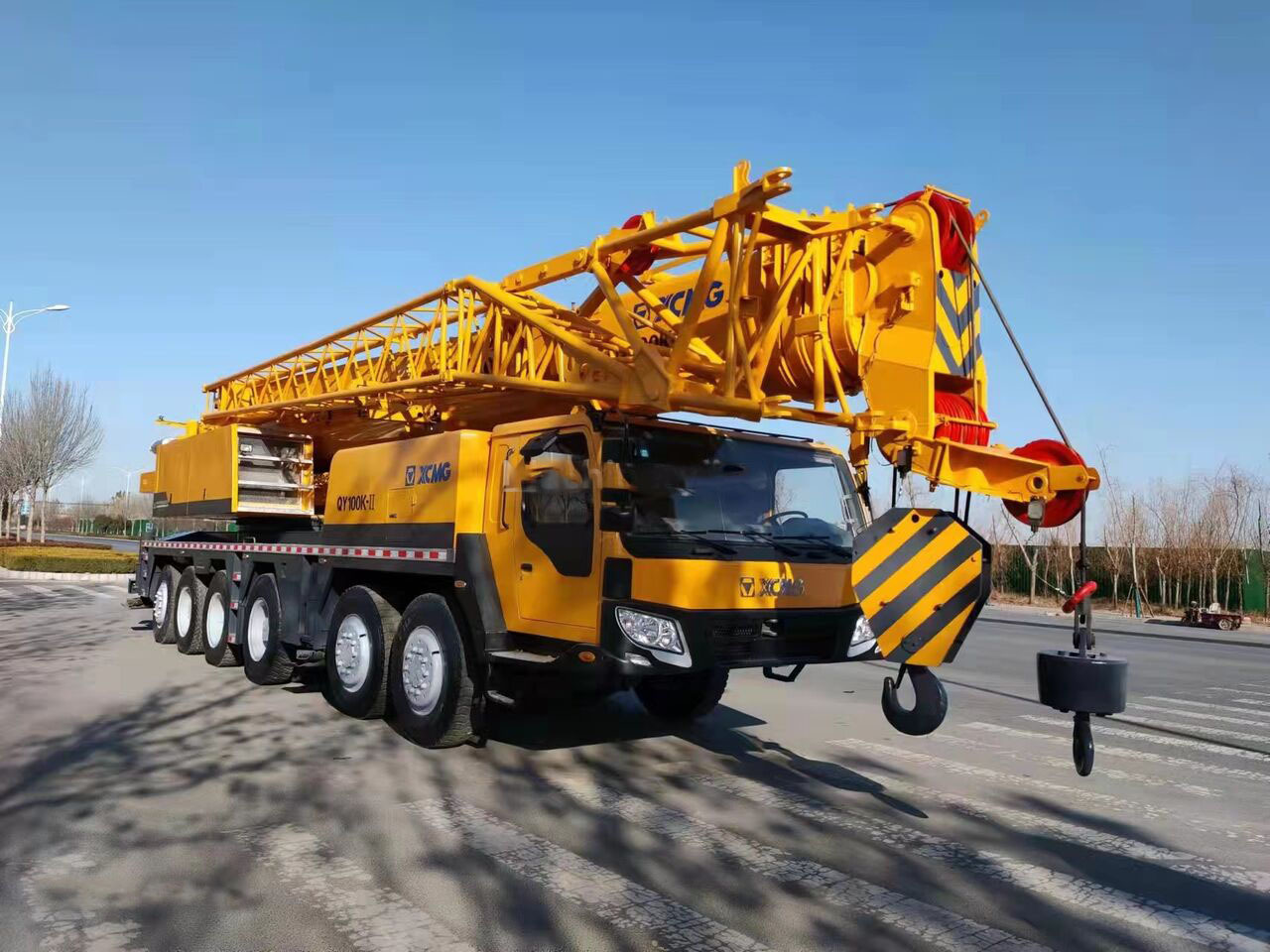 XCMG Truck Crane XCMG QY100K QY100K-II Telescopic Boom 100 Ton in Hight Quality for Sale - Autojeřáb: obrázek 1 XCMG Truck Crane XCMG QY100K QY100K-II Telescopic Boom 100 Ton in Hight Quality for Sale - Autojeřáb: obrázek 1