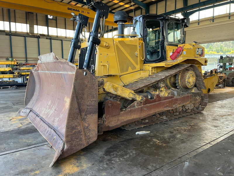 Caterpillar D8T - Buldozer: obrázek 1 Caterpillar D8T - Buldozer: obrázek 1