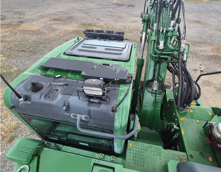 Pásové rýpadlo Komatsu PC138US-11: obrázek 13