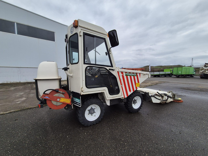 Piquersa D2500H-AG - Zametací vůz: obrázek 2 Piquersa D2500H-AG - Zametací vůz: obrázek 2