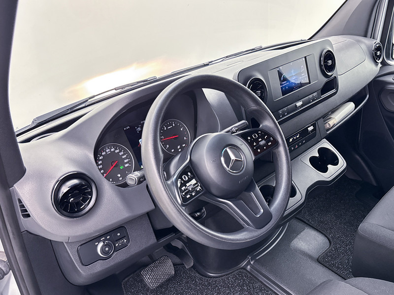 Mercedes-Benz Sprinter 314 2.2 CDI L3H2 Inrichting Navigatie Achteruitrijcamera Apple Carplay/Android Auto - Furgon: obrázek 5 Mercedes-Benz Sprinter 314 2.2 CDI L3H2 Inrichting Navigatie Achteruitrijcamera Apple Carplay/Android Auto - Furgon: obrázek 5