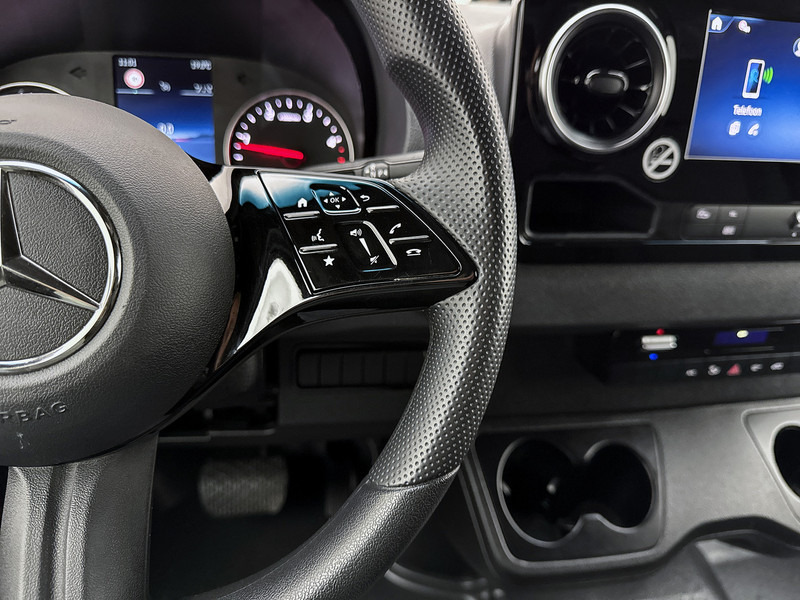 Furgon Mercedes-Benz Sprinter 317 1.9 CDI L3H2 Pro Achteruitrijcamera Stoelverwarming Cruise Control Betimmering: obrázek 11 Furgon Mercedes-Benz Sprinter 317 1.9 CDI L3H2 Pro Achteruitrijcamera Stoelverwarming Cruise Control Betimmering: obrázek 11