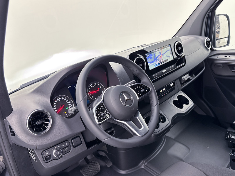 Mercedes-Benz Sprinter 319 1.9 CDI L2H2 Led Adaptieve cruisecontrol 360 camera Navigatie Softclose schuifdeur - Malá dodávka: obrázek 5 Mercedes-Benz Sprinter 319 1.9 CDI L2H2 Led Adaptieve cruisecontrol 360 camera Navigatie Softclose schuifdeur - Malá dodávka: obrázek 5