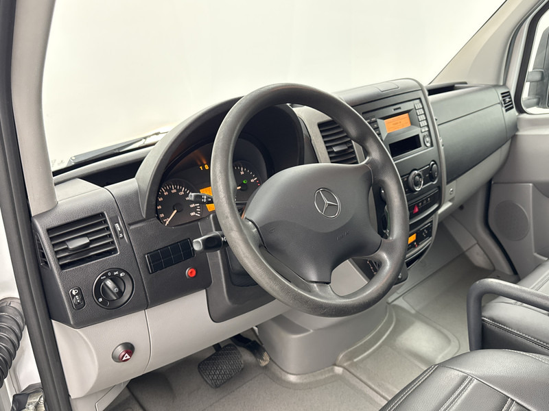 Mercedes-Benz Sprinter 516 2.2 CDI 432 Clixtar Bakwagen met Laadklep Automaat Cruise Control - Dodávka skřín: obrázek 4 Mercedes-Benz Sprinter 516 2.2 CDI 432 Clixtar Bakwagen met Laadklep Automaat Cruise Control - Dodávka skřín: obrázek 4