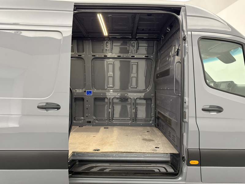 Furgon Mercedes-Benz Sprinter 519 3.0 CDI L3H2 V6 Led koplampen 360 camera systeem Trekhaak Navigatie Dubbel lucht: obrázek 20 Furgon Mercedes-Benz Sprinter 519 3.0 CDI L3H2 V6 Led koplampen 360 camera systeem Trekhaak Navigatie Dubbel lucht: obrázek 20