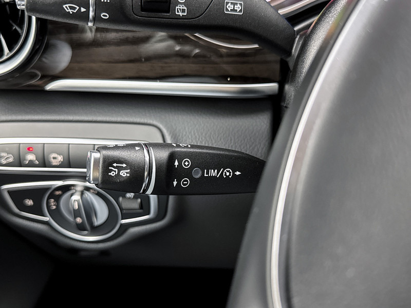 Furgon, Dodávka s dvojitou kabinou Mercedes-Benz V-Klasse 300d 4-MATIC DC Extra Lang Avantgarde AMG line Memory seats Airmatic Nappa leder Burmester: obrázek 12