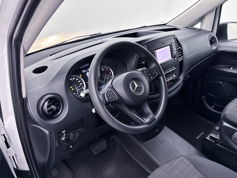 Mercedes-Benz Vito 114 CDI Lang Navigatie L2 Achteruitrijcamera Betimmering Cruise Control - Malá dodávka: obrázek 5 Mercedes-Benz Vito 114 CDI Lang Navigatie L2 Achteruitrijcamera Betimmering Cruise Control - Malá dodávka: obrázek 5