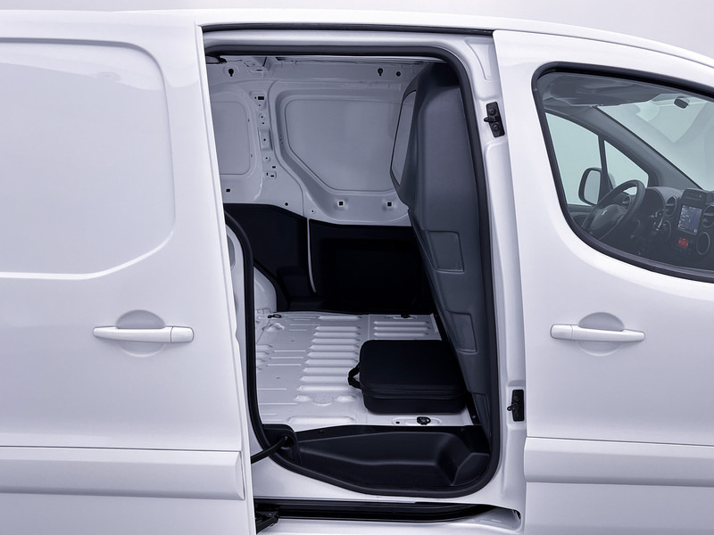 Malá dodávka, Elektrická dodávka Peugeot Partner Electric L1 Premium Navigatie Parkeersensoren Cruise Control: obrázek 15