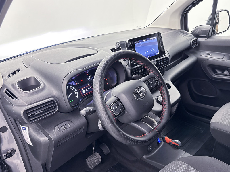 Toyota PROACE CITY 1.5 D-4D Live 130pk Automaat Navigatie Achteruitrijcamera Sidebars Cruise Control - Malá dodávka: obrázek 5 Toyota PROACE CITY 1.5 D-4D Live 130pk Automaat Navigatie Achteruitrijcamera Sidebars Cruise Control - Malá dodávka: obrázek 5