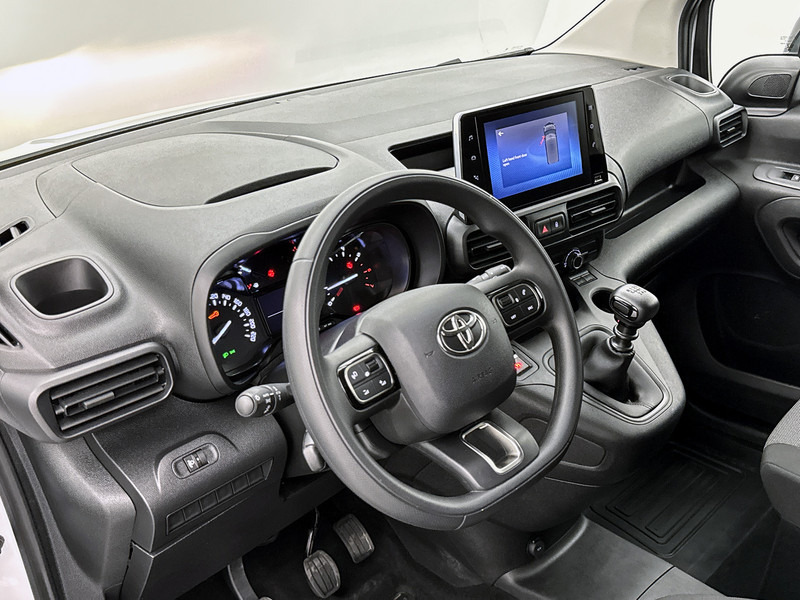 Toyota PROACE CITY 1.5 D-4D Live Navigatie Cruise Control - Malá dodávka: obrázek 4 Toyota PROACE CITY 1.5 D-4D Live Navigatie Cruise Control - Malá dodávka: obrázek 4