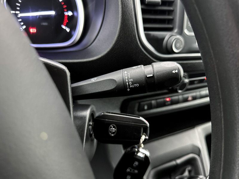 Toyota ProAce Compact 1.5 D-4D Live Navigator Navigatie Cruise control Betimmering leasing Toyota ProAce Compact 1.5 D-4D Live Navigator Navigatie Cruise control Betimmering: obrázek 10