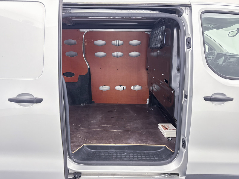 Toyota ProAce Worker 1.6 D-4D L2 Cool Comfort Betimmering Airco Sidebars Cruise Control leasing Toyota ProAce Worker 1.6 D-4D L2 Cool Comfort Betimmering Airco Sidebars Cruise Control: obrázek 18