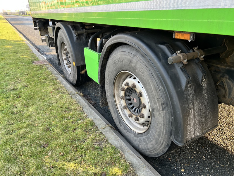Krone 2- Assige Koeltrailer Carrier vector 1550 / laadklep / stuuras - Chladírenský návěs: obrázek 5 Krone 2- Assige Koeltrailer Carrier vector 1550 / laadklep / stuuras - Chladírenský návěs: obrázek 5