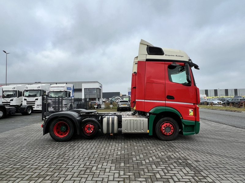 Mercedes-Benz Actros 2445 6x2 2x Tank - Tahač: obrázek 4 Mercedes-Benz Actros 2445 6x2 2x Tank - Tahač: obrázek 4