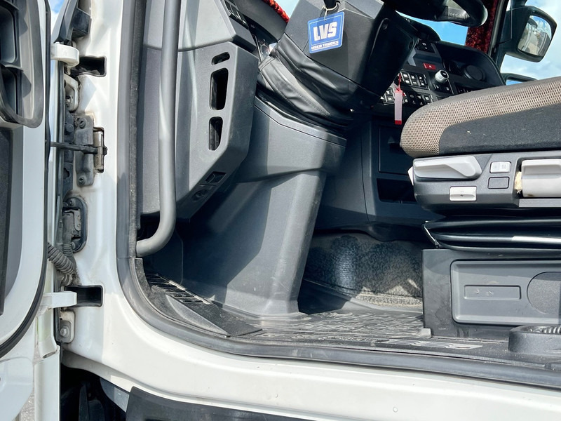 Tahač Renault T520 6x2 T-HIGH Trekker Only 481.500km / Hydraulic: obrázek 12