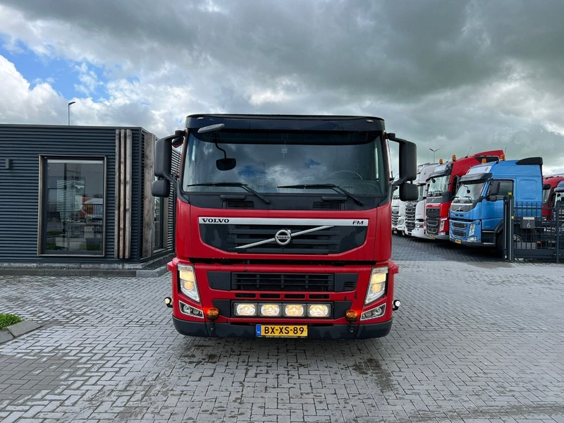 Volvo FM 500 8x4 trekker EEV / Euro 5 / 150.000kg !- Retarder - Tahač: obrázek 2 Volvo FM 500 8x4 trekker EEV / Euro 5 / 150.000kg !- Retarder - Tahač: obrázek 2