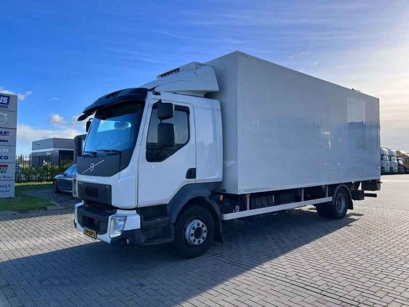 Volvo FL 250 4x2 Koelwagen Thermo king V600 / Tailgate Dhollandia 2000kg - Chladírenský nákladní automobil: obrázek 1 Volvo FL 250 4x2 Koelwagen Thermo king V600 / Tailgate Dhollandia 2000kg - Chladírenský nákladní automobil: obrázek 1