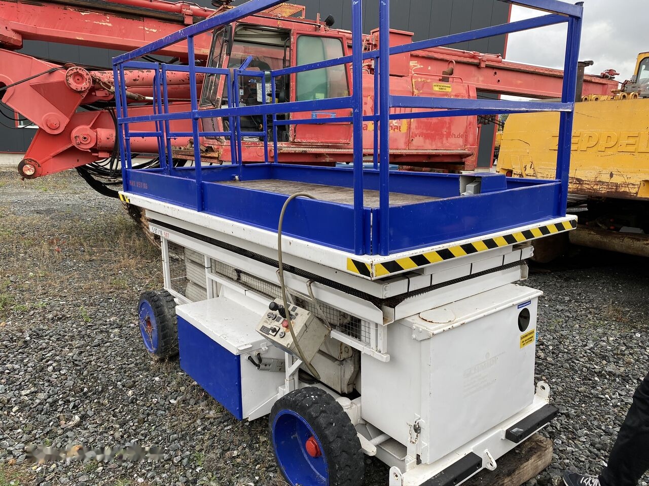 Bluelift NACELA LIFT TKD HL 80 EV / Electrica / 9,7 m / 850 kg - Nůžková plošina: obrázek 1 Bluelift NACELA LIFT TKD HL 80 EV / Electrica / 9,7 m / 850 kg - Nůžková plošina: obrázek 1