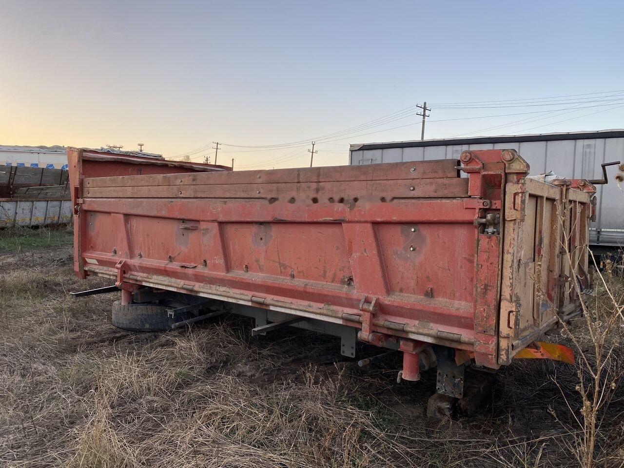 Hyva bena originala Scania 8x4 cu semisasiu si cilindru basculare - Sklápěcí nástavba: obrázek 2 Hyva bena originala Scania 8x4 cu semisasiu si cilindru basculare - Sklápěcí nástavba: obrázek 2