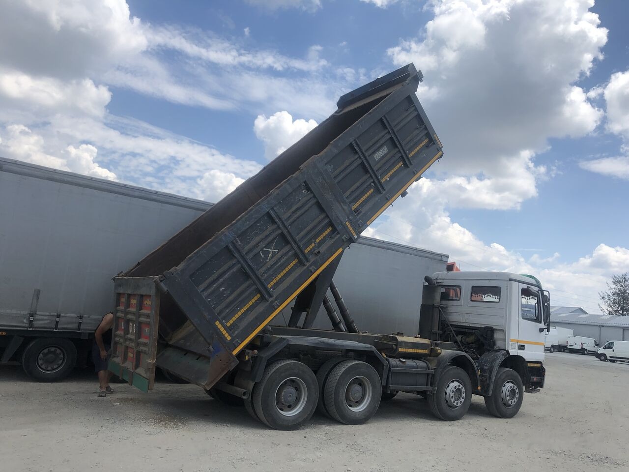 Mercedes-Benz ACTROS MP1 EXPORT - Sklápěč: obrázek 1 Mercedes-Benz ACTROS MP1 EXPORT - Sklápěč: obrázek 1