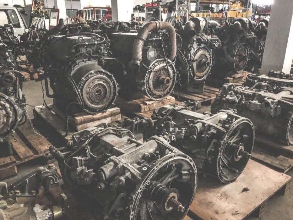 Motor Mercedes Actros / Axor din dezmembrari V6 , V8 , 6 Linie - Motor pro Nákladní auto: obrázek 1 Motor Mercedes Actros / Axor din dezmembrari V6 , V8 , 6 Linie - Motor pro Nákladní auto: obrázek 1