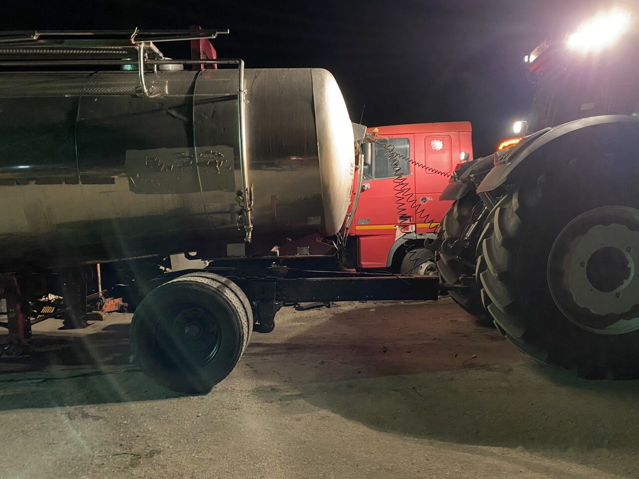 Dolly remorcare PERIDOC Tractor AgroLand DOLLY Schmitz Rotos - Náhradní díly pro Přívěs: obrázek 4 Dolly remorcare PERIDOC Tractor AgroLand DOLLY Schmitz Rotos - Náhradní díly pro Přívěs: obrázek 4