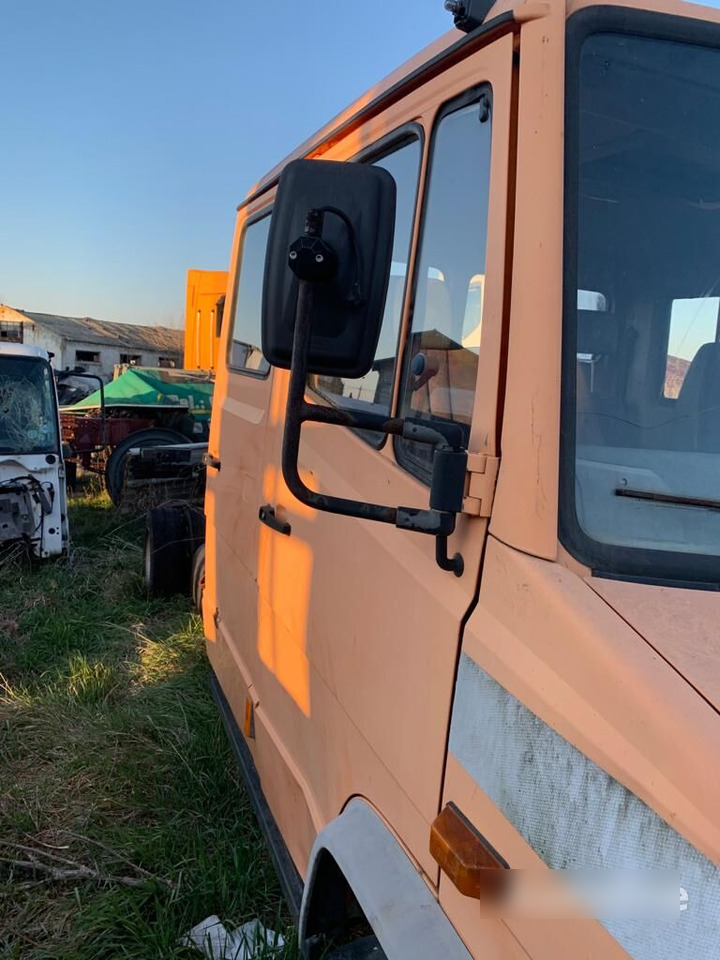 Piese din dezmembrari Mercedes Benz Vario 612 614 615 812 814 815 Mercedes-Benz Vario - Náhradní díly pro Nákladní auto: obrázek 5 Piese din dezmembrari Mercedes Benz Vario 612 614 615 812 814 815 Mercedes-Benz Vario - Náhradní díly pro Nákladní auto: obrázek 5