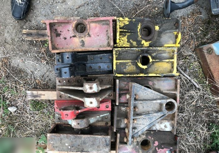 Suporti cilindru basculare - Náhradní díly pro Přívěs: obrázek 1 Suporti cilindru basculare - Náhradní díly pro Přívěs: obrázek 1