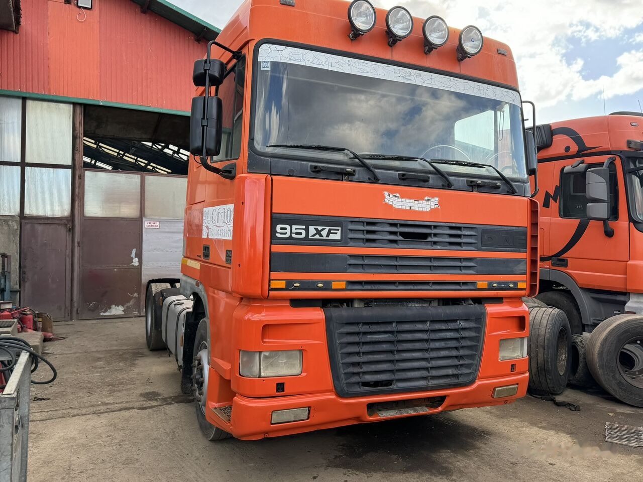 DAF XF 95 530 Euro 3 EXPORT Retarder - Tahač: obrázek 5 DAF XF 95 530 Euro 3 EXPORT Retarder - Tahač: obrázek 5