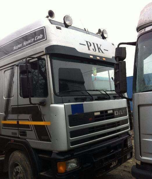DAF XF 95 orice piesa - Tahač: obrázek 4 DAF XF 95 orice piesa - Tahač: obrázek 4