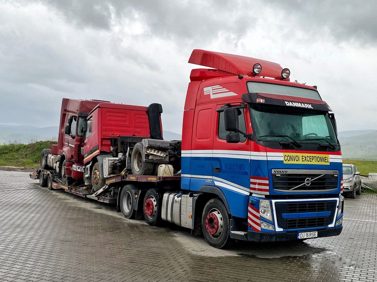 Volvo FH12 420 68T Euro 5 6x2 - Tahač: obrázek 1 Volvo FH12 420 68T Euro 5 6x2 - Tahač: obrázek 1