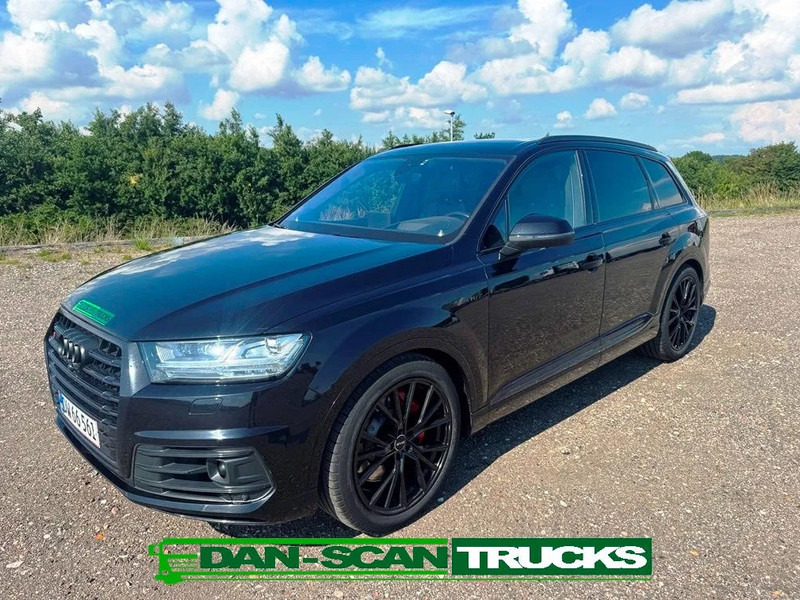 Audi SQ7 Black Edition. panoramo sun roof. . oil heater. head up display. 21" alu weels. night vision. B&O sound system. - SUV: obrázek 1 Audi SQ7 Black Edition. panoramo sun roof. . oil heater. head up display. 21" alu weels. night vision. B&O sound system. - SUV: obrázek 1