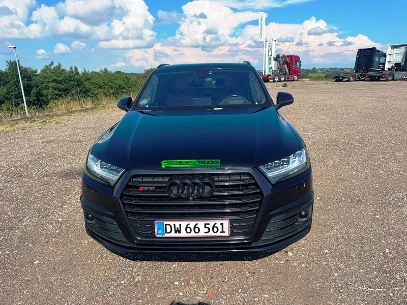 Audi SQ7 Black Edition. panoramo sun roof. . oil heater. head up display. 21" alu weels. night vision. B&O sound system. - SUV: obrázek 4 Audi SQ7 Black Edition. panoramo sun roof. . oil heater. head up display. 21" alu weels. night vision. B&O sound system. - SUV: obrázek 4
