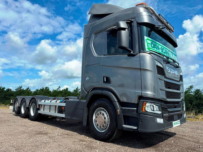 Scania R650 V8 NGS Steel / Air suspension. 4550mm weelbase. - Podvozek s kabinou: obrázek 3 Scania R650 V8 NGS Steel / Air suspension. 4550mm weelbase. - Podvozek s kabinou: obrázek 3
