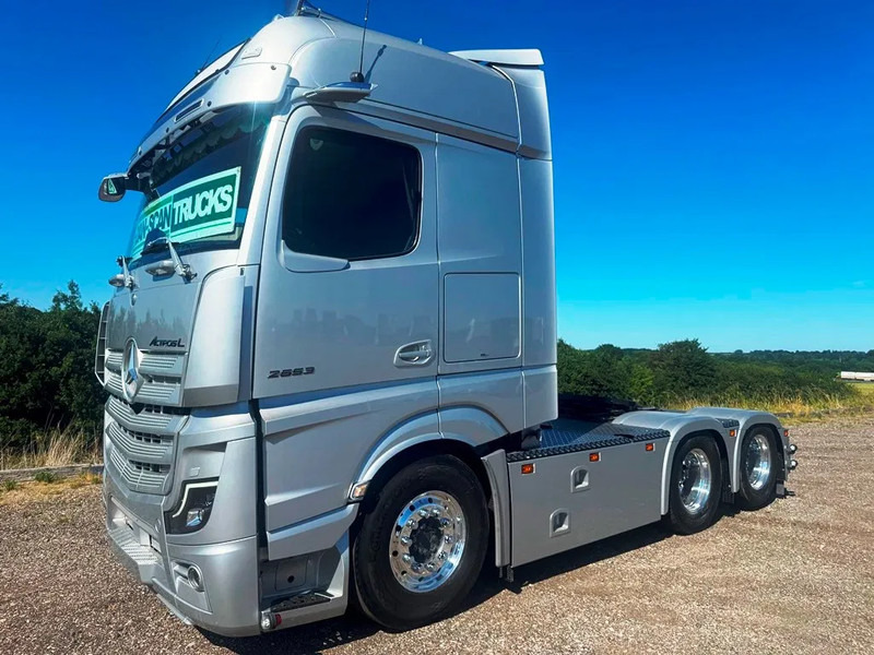 Mercedes-Benz Actros 2653 Special Interior. 6x2 3250mm weelbase. Air / Air suspension. hydr. syatem. Invertor. Micro wave. - Tahač: obrázek 3 Mercedes-Benz Actros 2653 Special Interior. 6x2 3250mm weelbase. Air / Air suspension. hydr. syatem. Invertor. Micro wave. - Tahač: obrázek 3