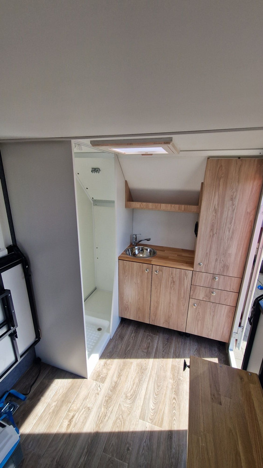 Przyczepa Ciężarowo Turystyczna Towarowa i Kempingowa Minicamp XXL 360 - Karavan: obrázek 5 Przyczepa Ciężarowo Turystyczna Towarowa i Kempingowa Minicamp XXL 360 - Karavan: obrázek 5