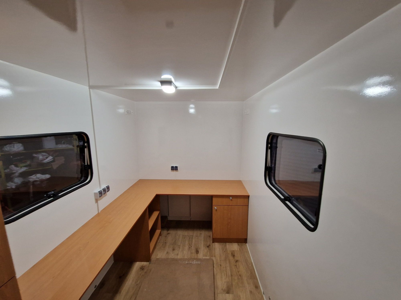 Przyczepa Socjalna Magazyn Budowa Stróżówka Nowa dowolna zabudowa - Obytná buňka, Přívěs: obrázek 5 Przyczepa Socjalna Magazyn Budowa Stróżówka Nowa dowolna zabudowa - Obytná buňka, Přívěs: obrázek 5