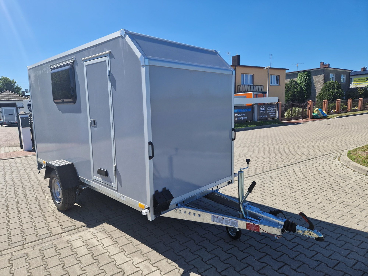 Przyczepa kempingowa Motocamp dla motocykla - Karavan: obrázek 5 Przyczepa kempingowa Motocamp dla motocykla - Karavan: obrázek 5