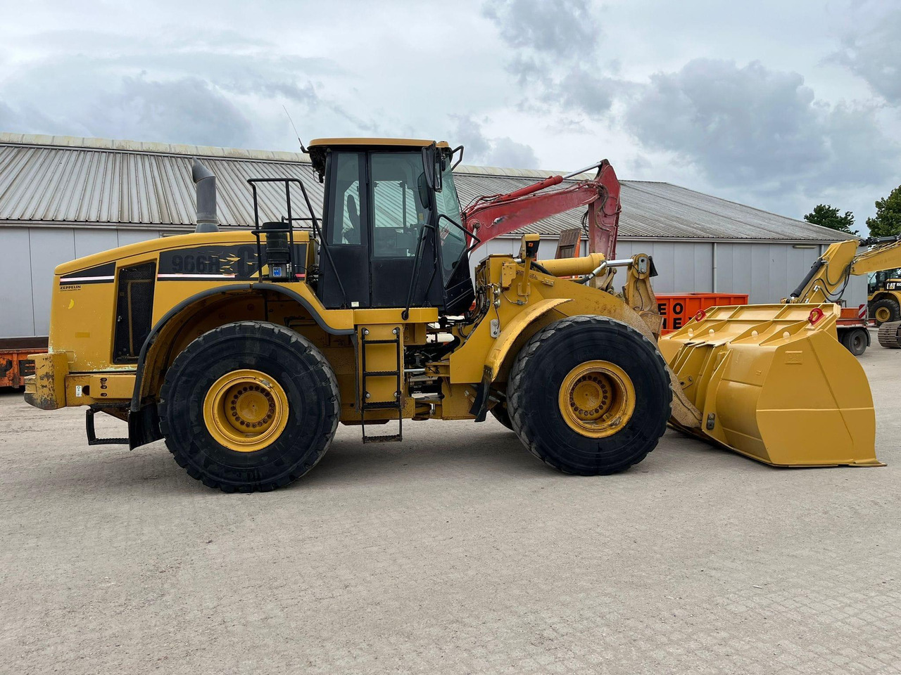 Caterpillar 966H - Kolový nakladač: obrázek 4 Caterpillar 966H - Kolový nakladač: obrázek 4