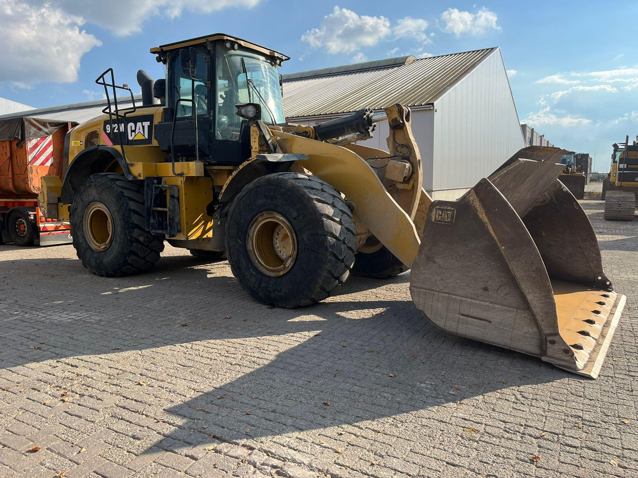 Caterpillar 972M - Kolový nakladač: obrázek 5 Caterpillar 972M - Kolový nakladač: obrázek 5