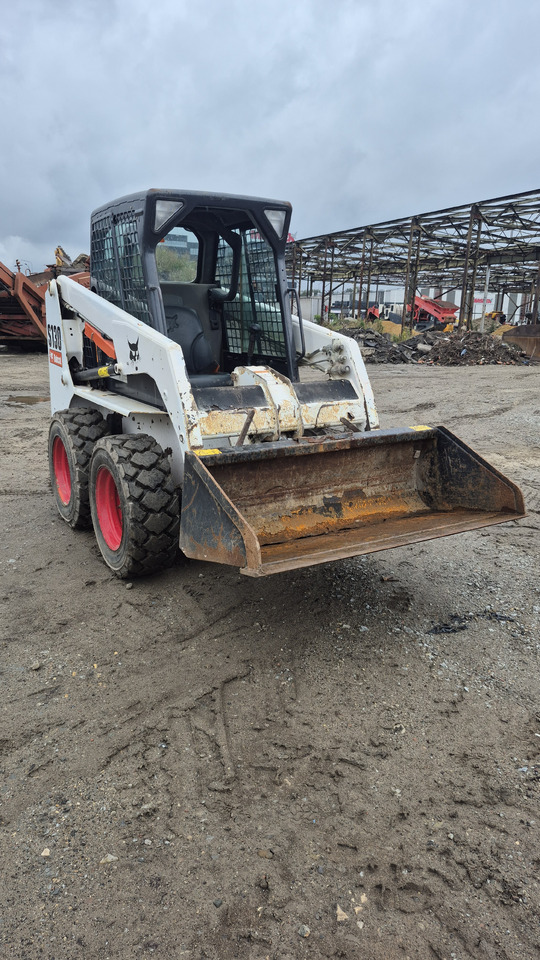 BOBCAT S130 - Smykový nakladač: obrázek 4 BOBCAT S130 - Smykový nakladač: obrázek 4